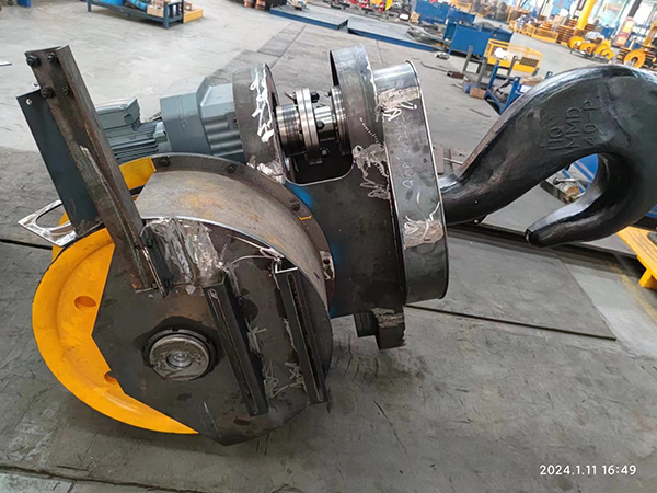 Electric Rotating Crane Hook Blocks04